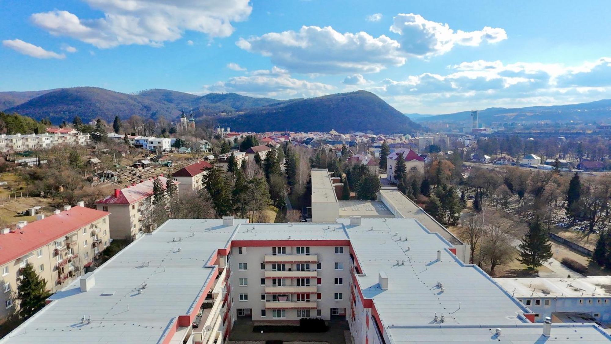 Simcity 3 I City Centre & Free Parking 24H Self Check-In Banska Bystrica Ngoại thất bức ảnh